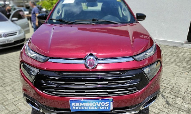 Fiat Toro Volcano 2....