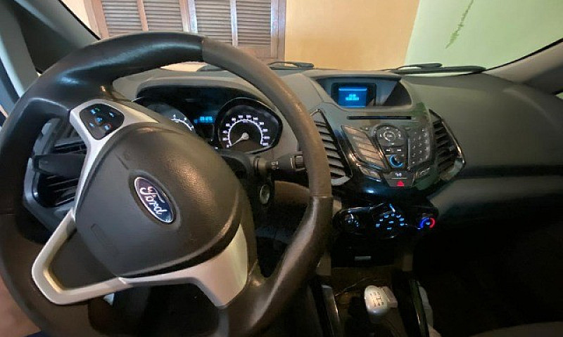 Vendo Ford Ecosport ...