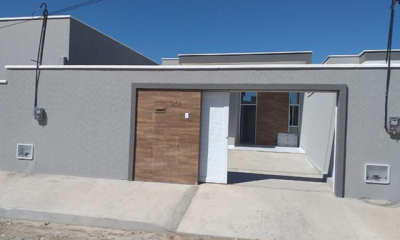 Casa Com 3 Dormitóri...
