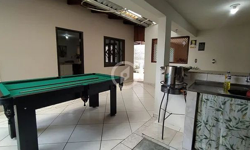 Casa À Venda No Bair...