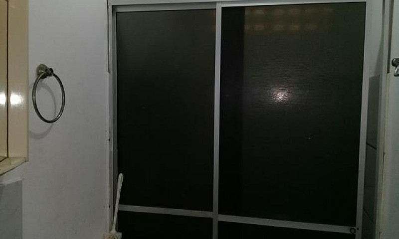 Aluga Apt Condomínio...