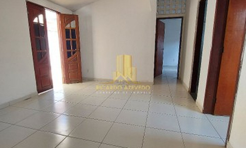 Alugo Casa Com 02 Qu...