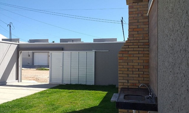 Casa Com 3 Dormitóri...