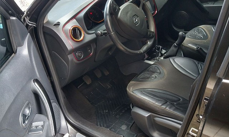 Sandero Step ...