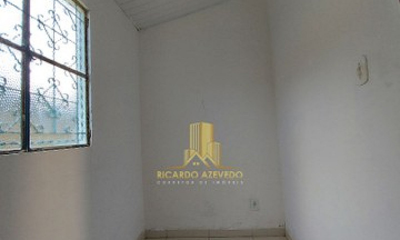 Alugo Casa Com 02 Qu...