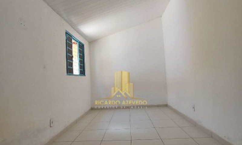 Alugo Casa Com 02 Qu...