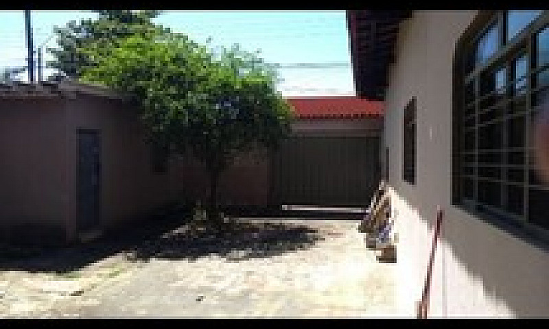 Vendo Casa Bem Local...