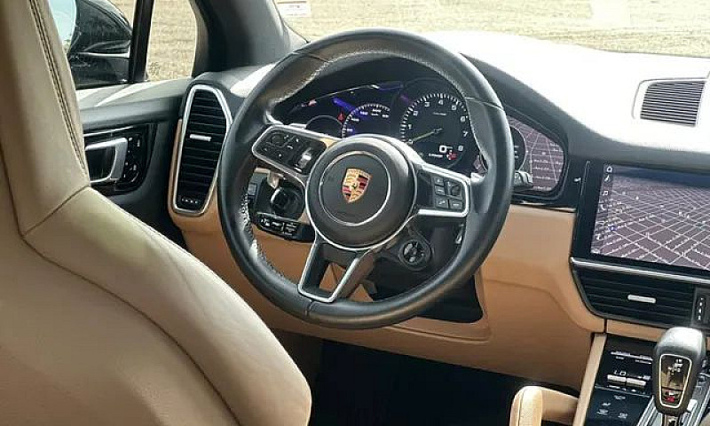 Porsche Cayenne E-Hy...