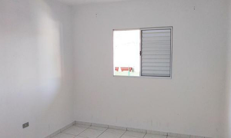 Casa Com 2 Cômodos P...