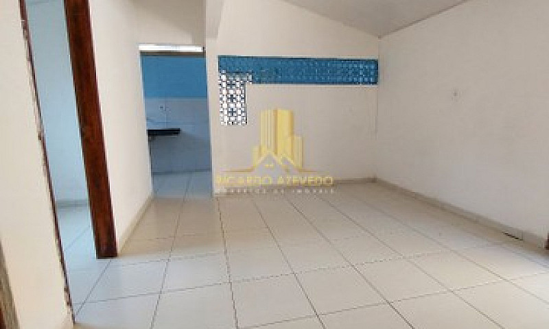 Alugo Casa Com 02 Qu...