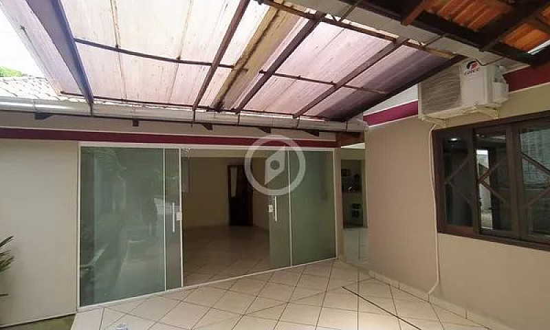 Casa À Venda No Bair...