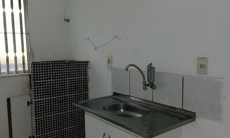 Aluga Apt Condomínio...