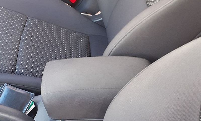 Hyundai  I30...