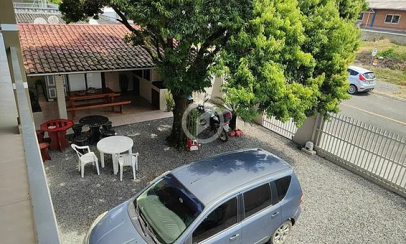 Casa À Venda No Bair...