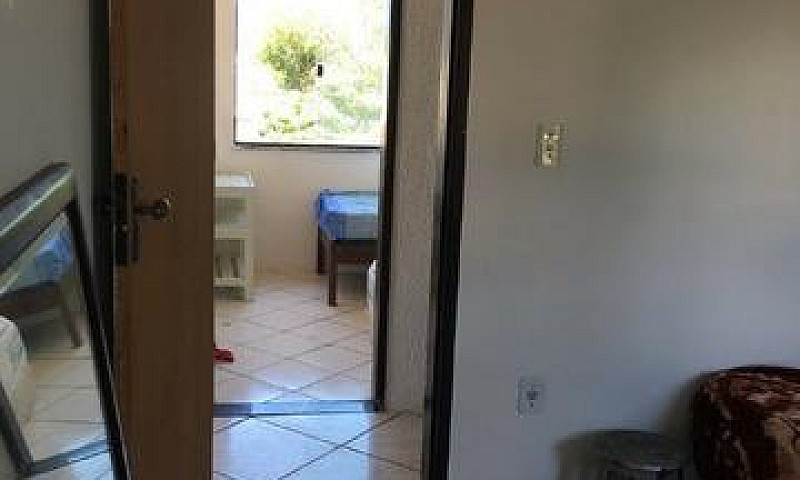 Casa Com Dois Quarto...