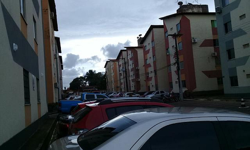 Aluga Apt Condomínio...