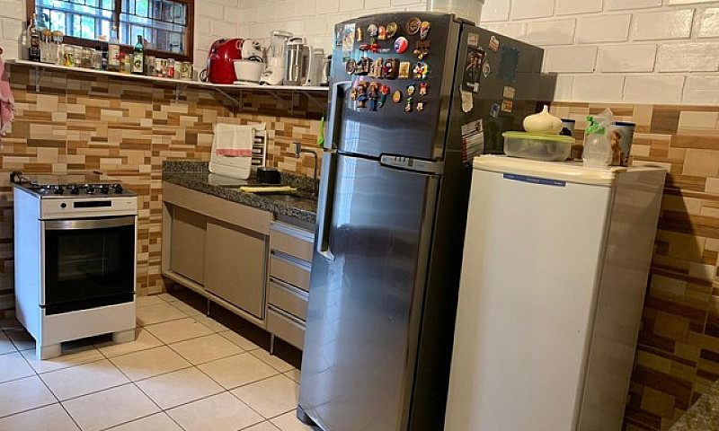 Casa De Condomínio P...