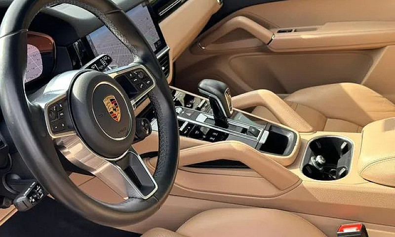 Porsche Cayenne E-Hy...