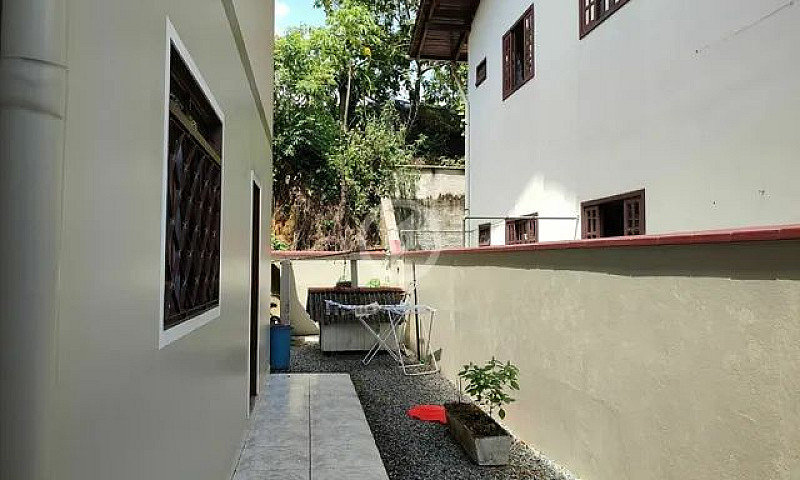 Casa À Venda No Bair...