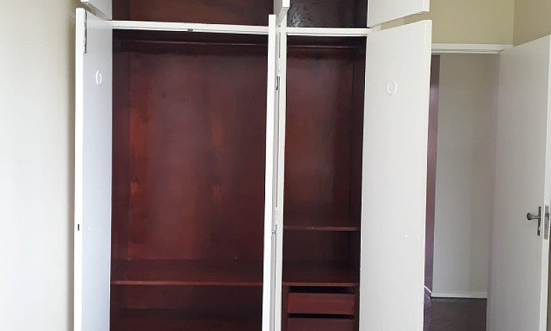 Aluga-Se Apartamento...