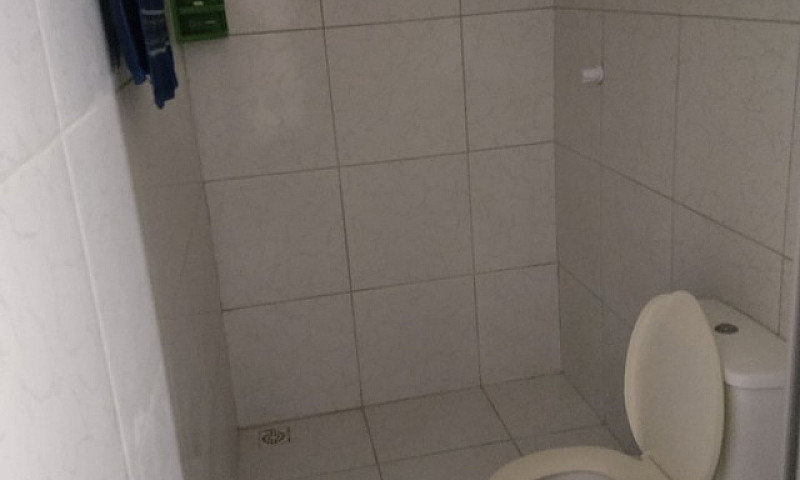 Alugo Quartos Mensal...