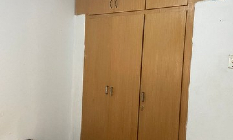 Quarto Em Apt Na Boa...