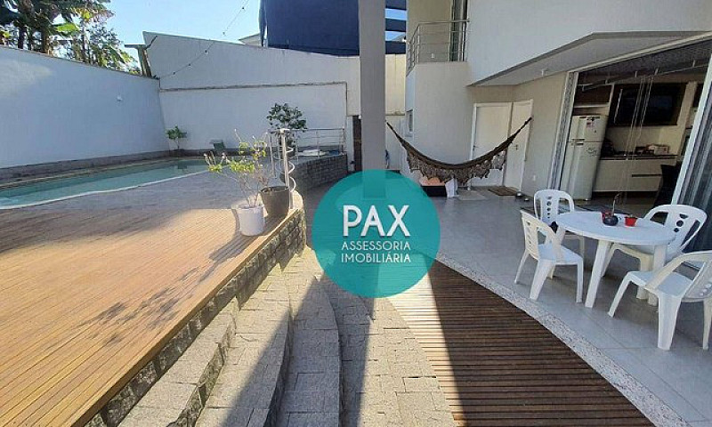Casa Com 3 Dormitóri...
