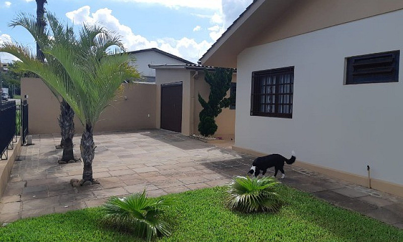 Casa Com 3 Quartos ...
