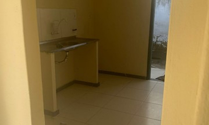 Casa Um Quarto Coroa...
