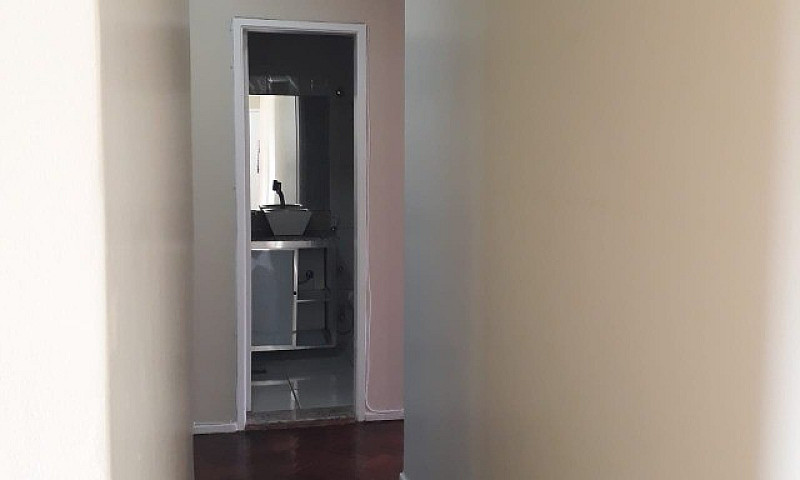 Aluga-Se Apartamento...