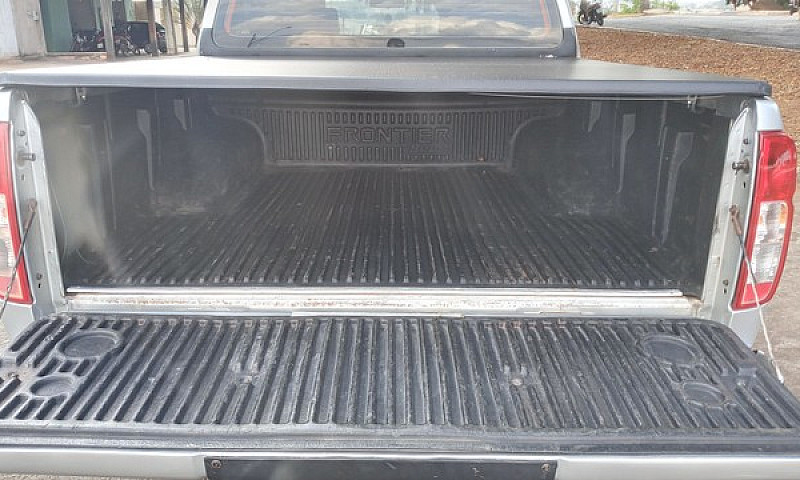 Vendo Nissan Frontie...