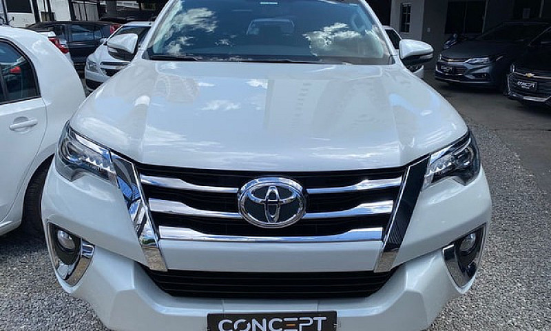 Toyota Hilux Swsrxa4...