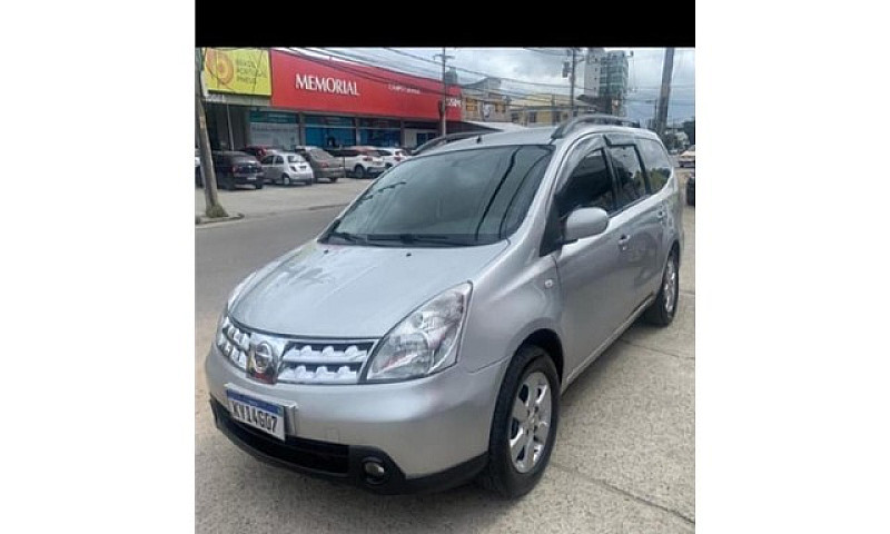 Nissan Livina 2011 1...