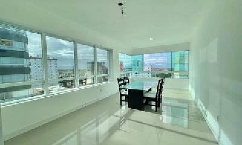 Apartamento Localiza...