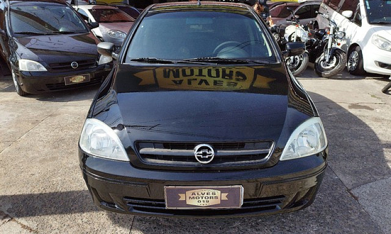 Chevrolet Corsa Hatc...