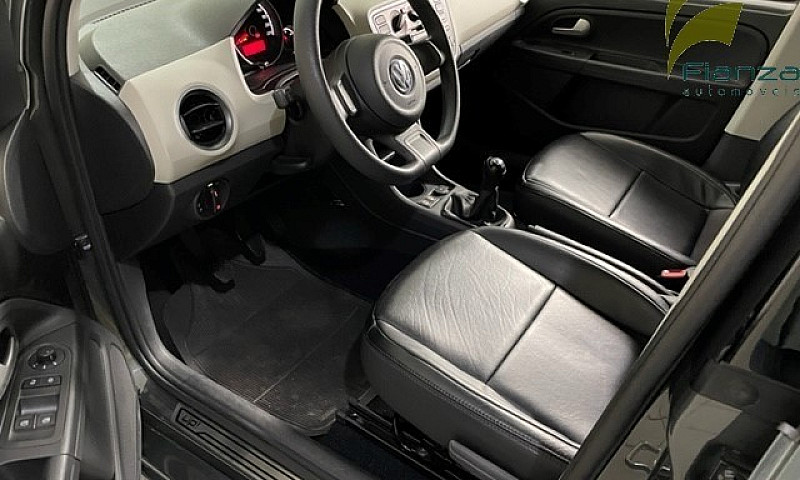 Volkswagen Up! Tsi M...