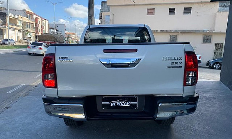 Hilux Srx 2020 Branc...