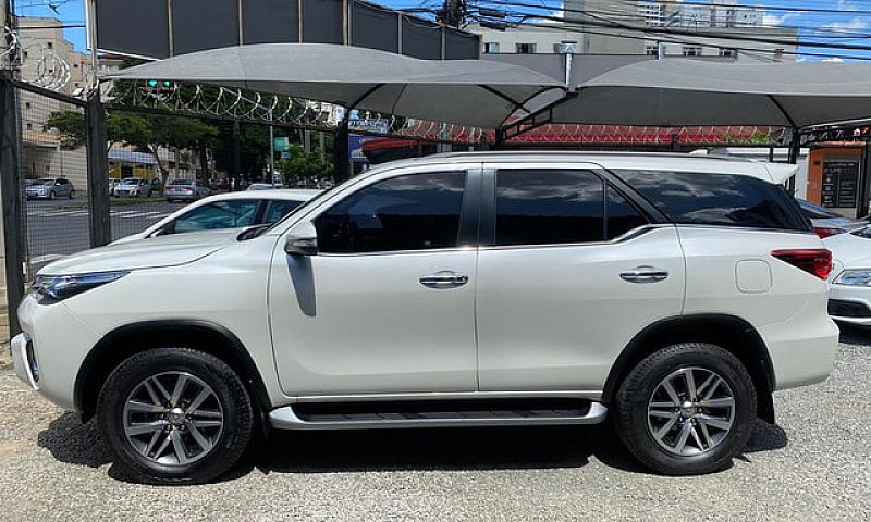 Toyota Hilux Swsrxa4...