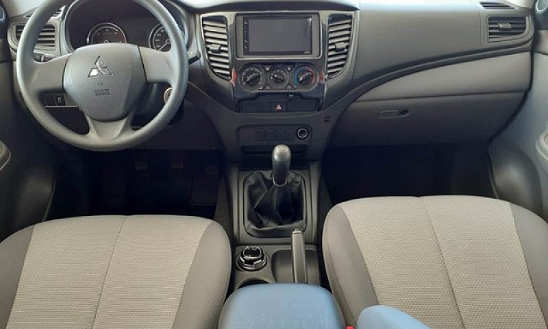 Mitsubishi L200 Trit...