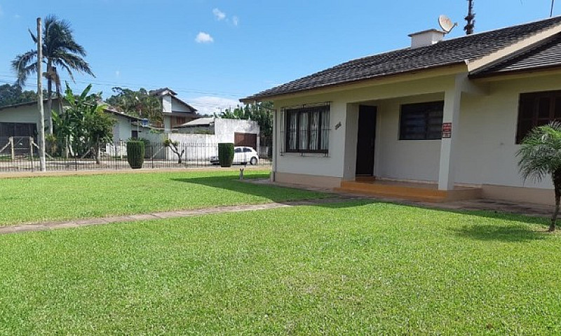 Casa Com 3 Quartos ...