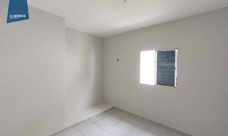Casa Com 2 Dormitóri...