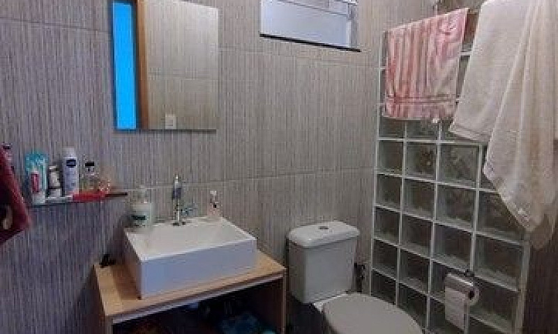 :Casa Em Jucutuquara...