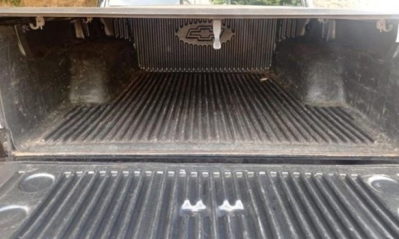 Chevrolet  S10 Pick-...