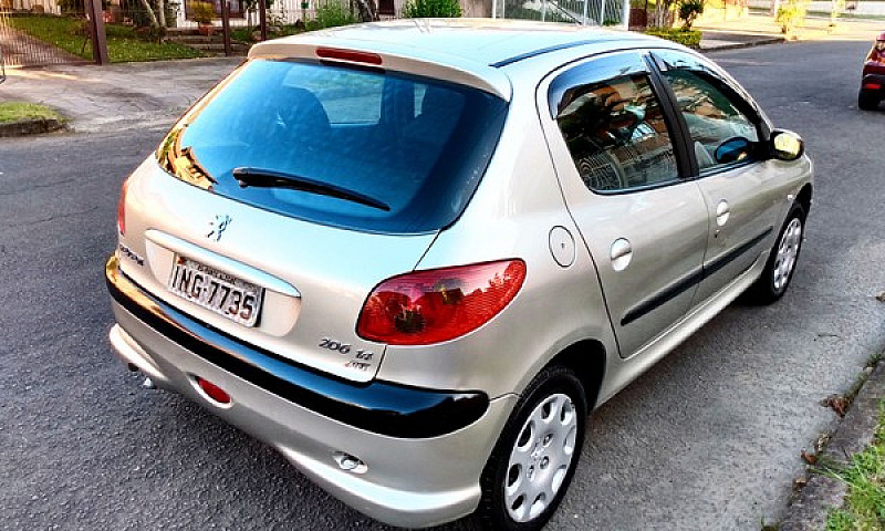 Peugeot 206 1.4 Pres...