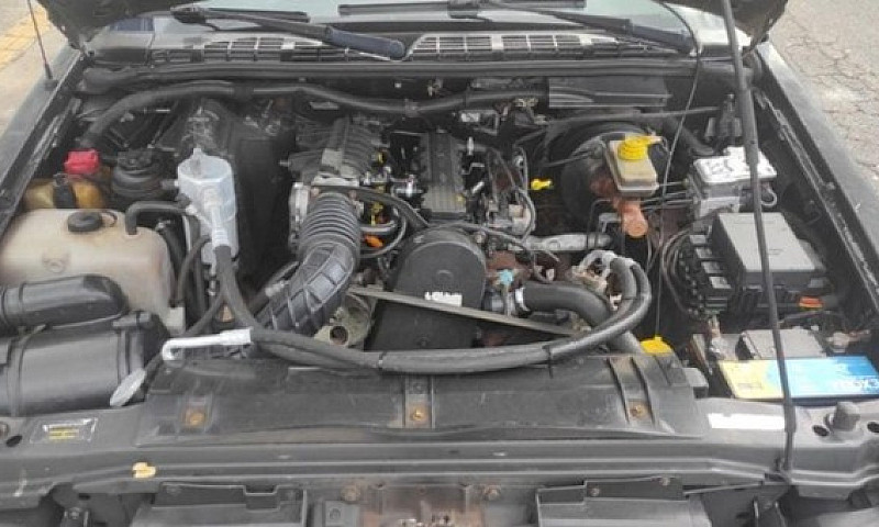 Chevrolet  S10 Pick-...