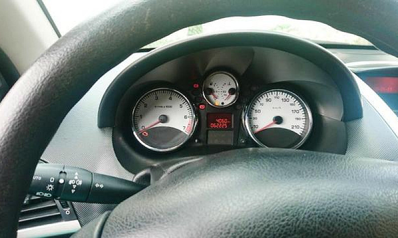 Peugeot 207 2013 1.4...