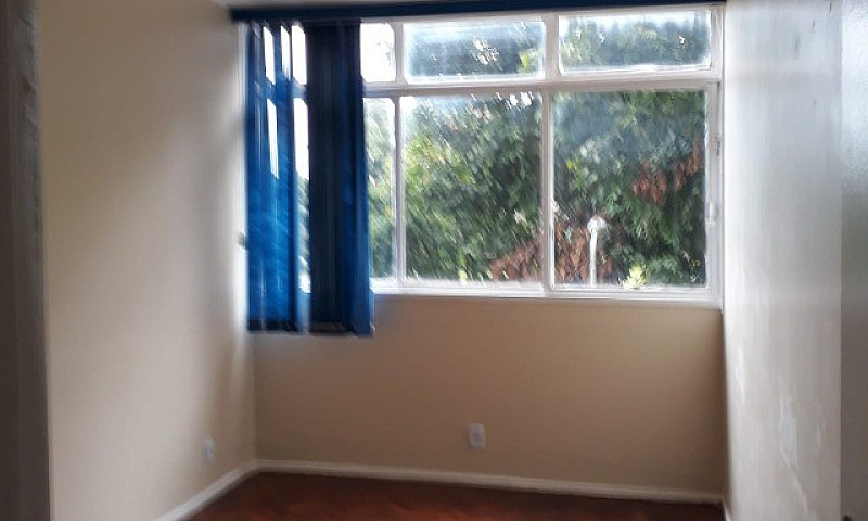 Aluga-Se Apartamento...