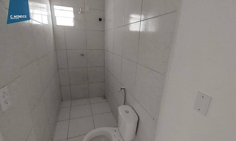 Casa Com 2 Dormitóri...