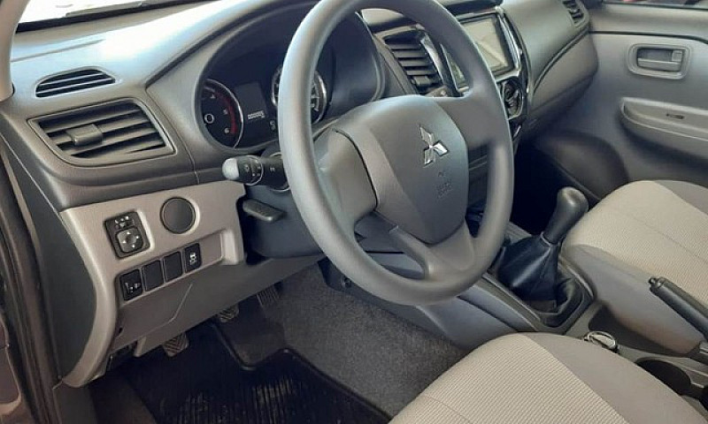 Mitsubishi L200 Trit...