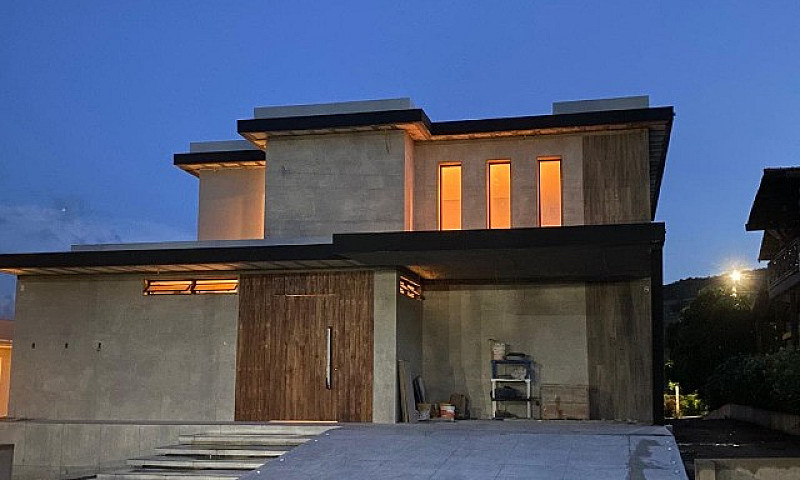 Casa De Alto Padrão ...
